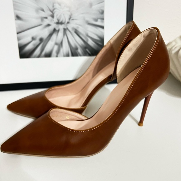 Cognac Faux Leather Heels - Picture 2 of 4